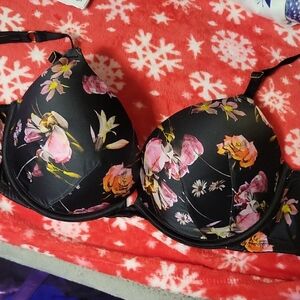 Victoria's Secret Floral Black Bra